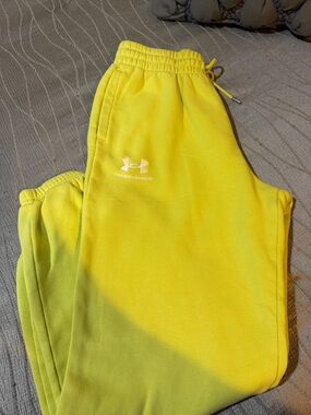 Under Armour Kids Yellow Fleece Joggers with Logo